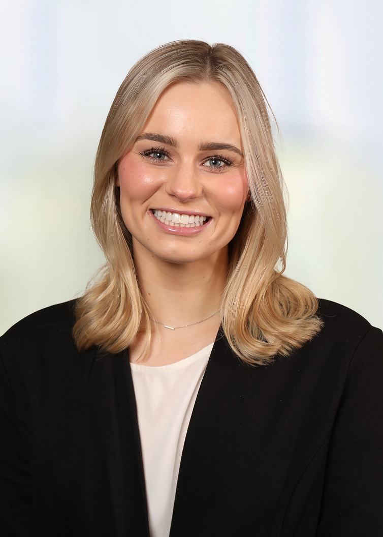 headshot of Janey Reddoch